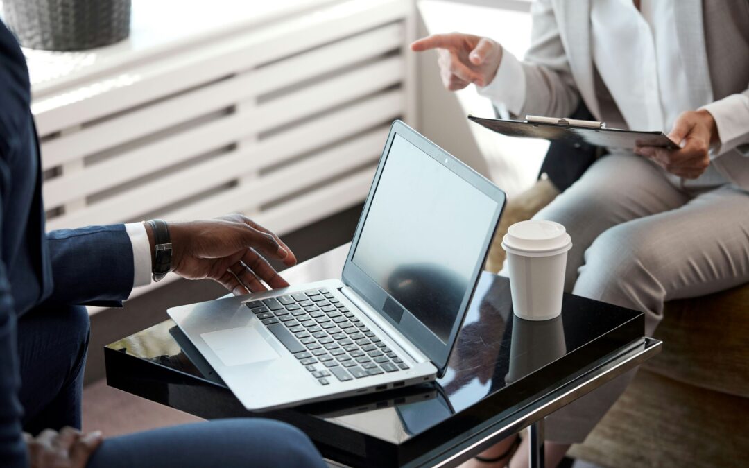 The Role of a Business Law Attorney in Managing Risk and Contracts